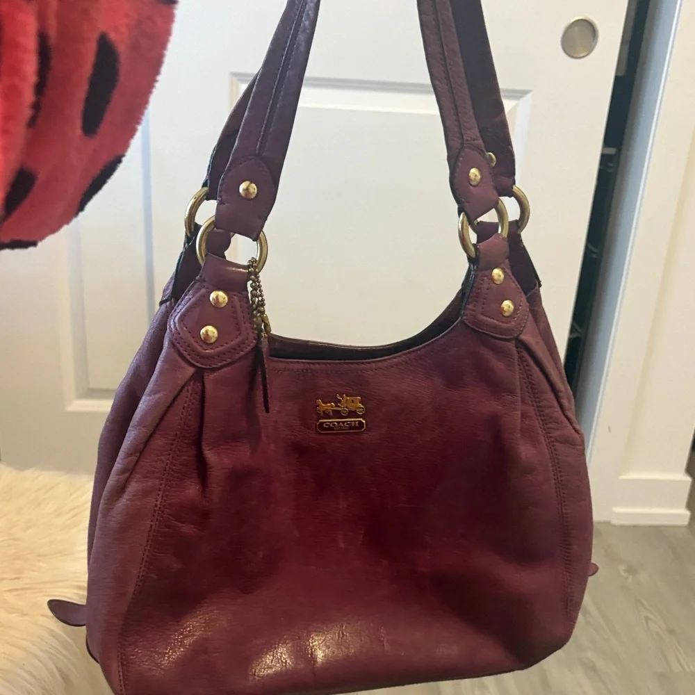 Coach Plum Leather Shoulder Bag - Picture 3 of 6